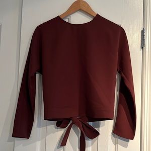Aritzia Wilfred open back blouse Small